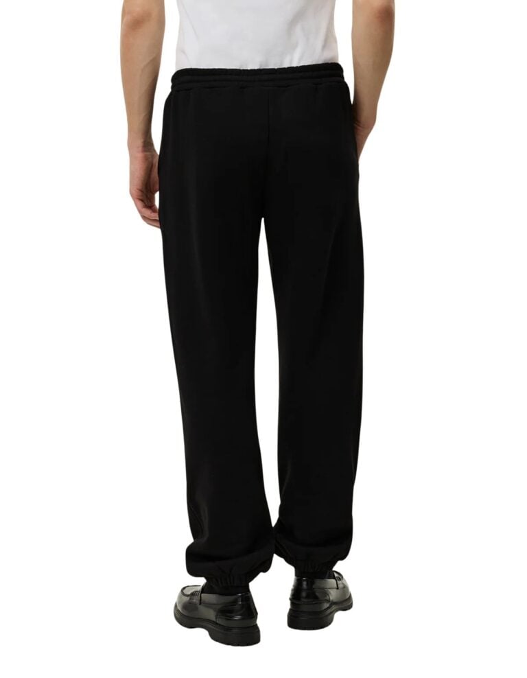 1000393-100-black-3776-1