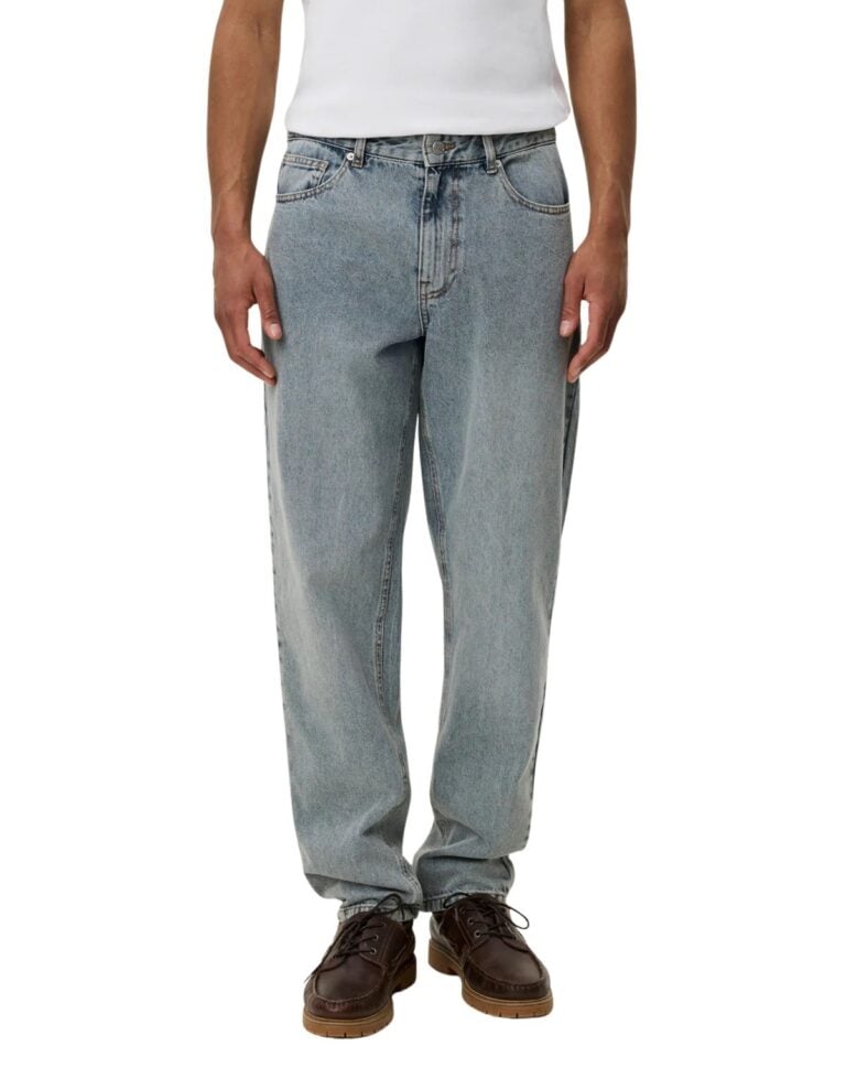 1000426-458-light-indigo-wash-2250-1