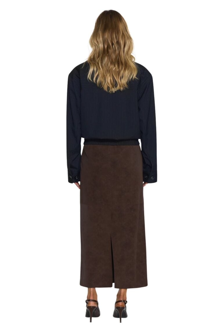 250526_ttday1_9116_yara_faux_suede_skirt_mocha_brown1055-1