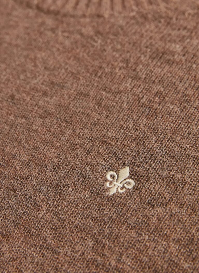 2599_4bab8d2a58-901401-hertford-oneck-84-brown-5-medium