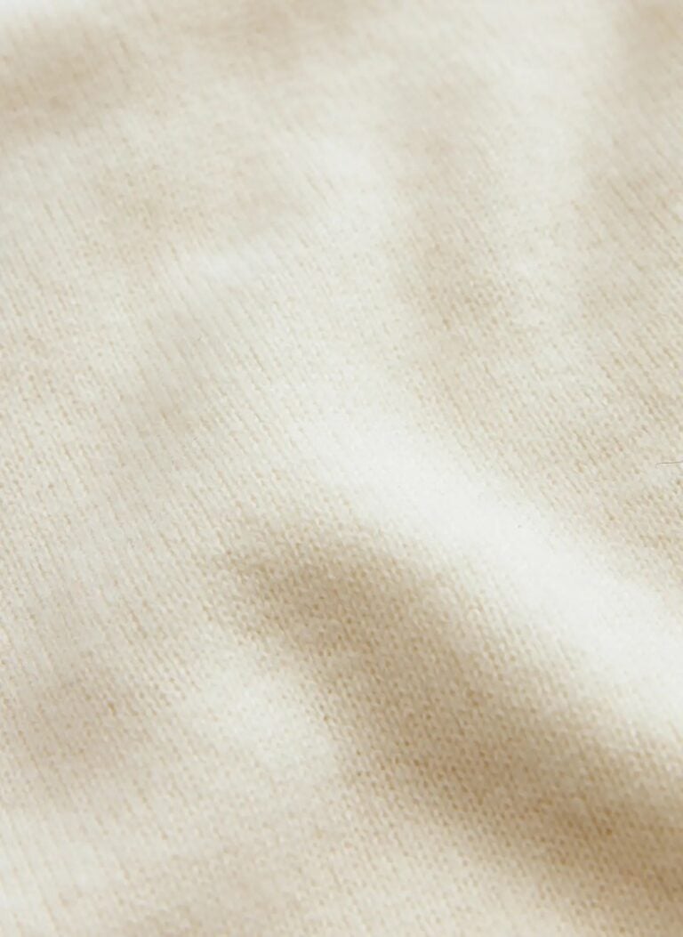 2599_e1df51301d-901401-hertford-oneck-02-off-white-6-medium