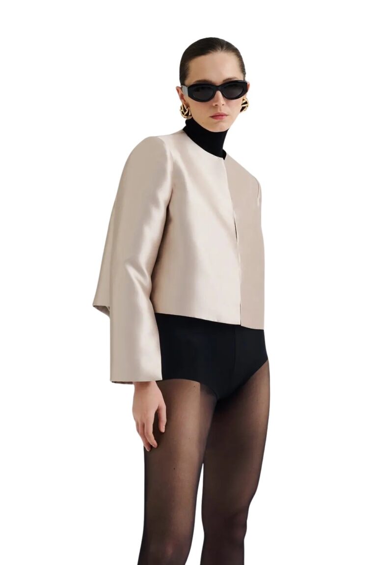 3083_18d4239a52-ruthie-cropped-long-sleeve-blouse-soft-beige-malina-7340217259420-2200-sek-225-eur-255-gbp-285-usd_2