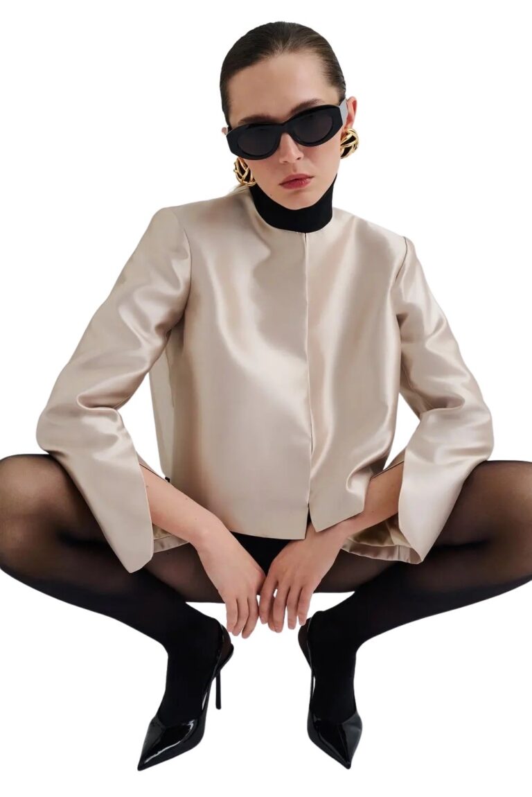 3083_9fa2388c98-ruthie-cropped-long-sleeve-blouse-soft-beige-malina-7340217259420-2200-sek-225-eur-255-gbp-285-usd_4