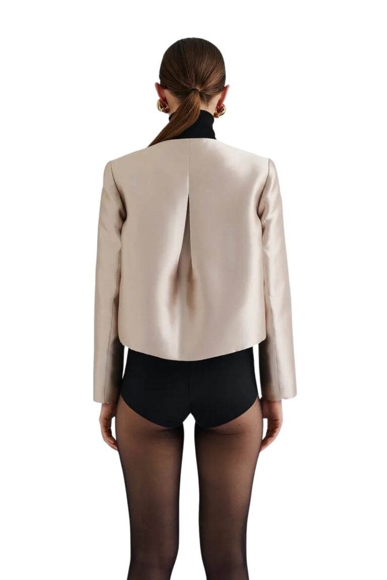 3083_a70d707733-ruthie-cropped-long-sleeve-blouse-soft-beige-malina-7340217259420-2200-sek-225-eur-255-gbp-285-usd_3