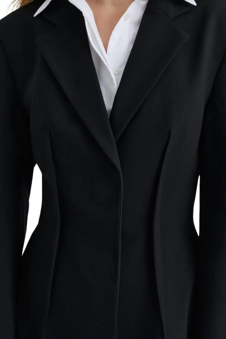 3408_f4f17737de-leonne-seam-detailed-fitted-blazer-black-malina-7340217262178-4000-sek-410-eur-465-gbp-520-usd_4
