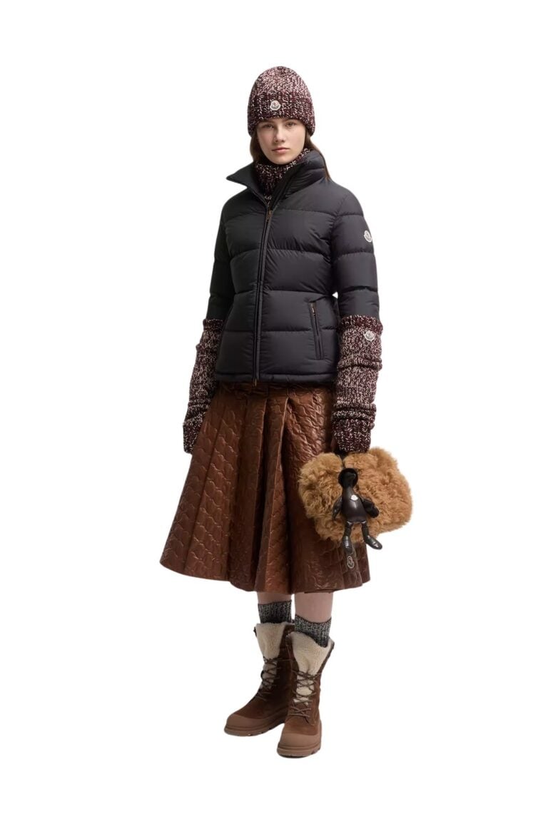 dourbe-short-down-jacket-women-black-moncler-0