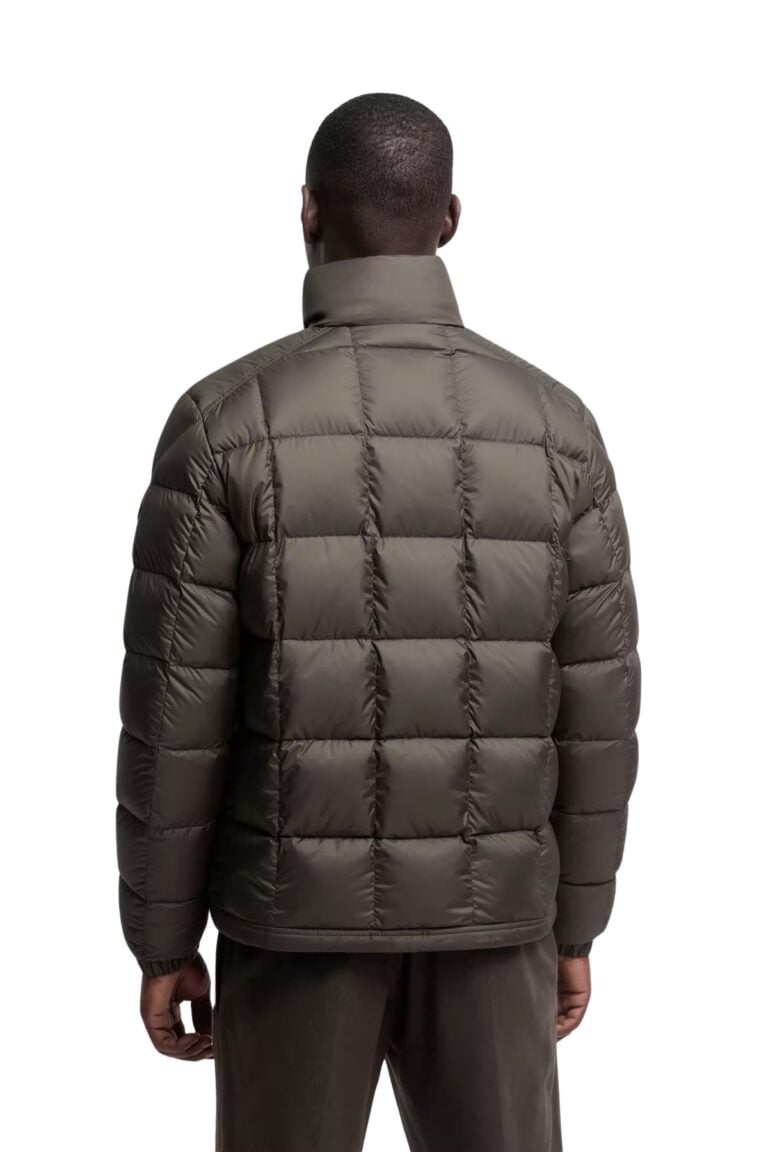 eglise-square-quilted-hooded-short-down-jacket-men-olive-green-moncler-4