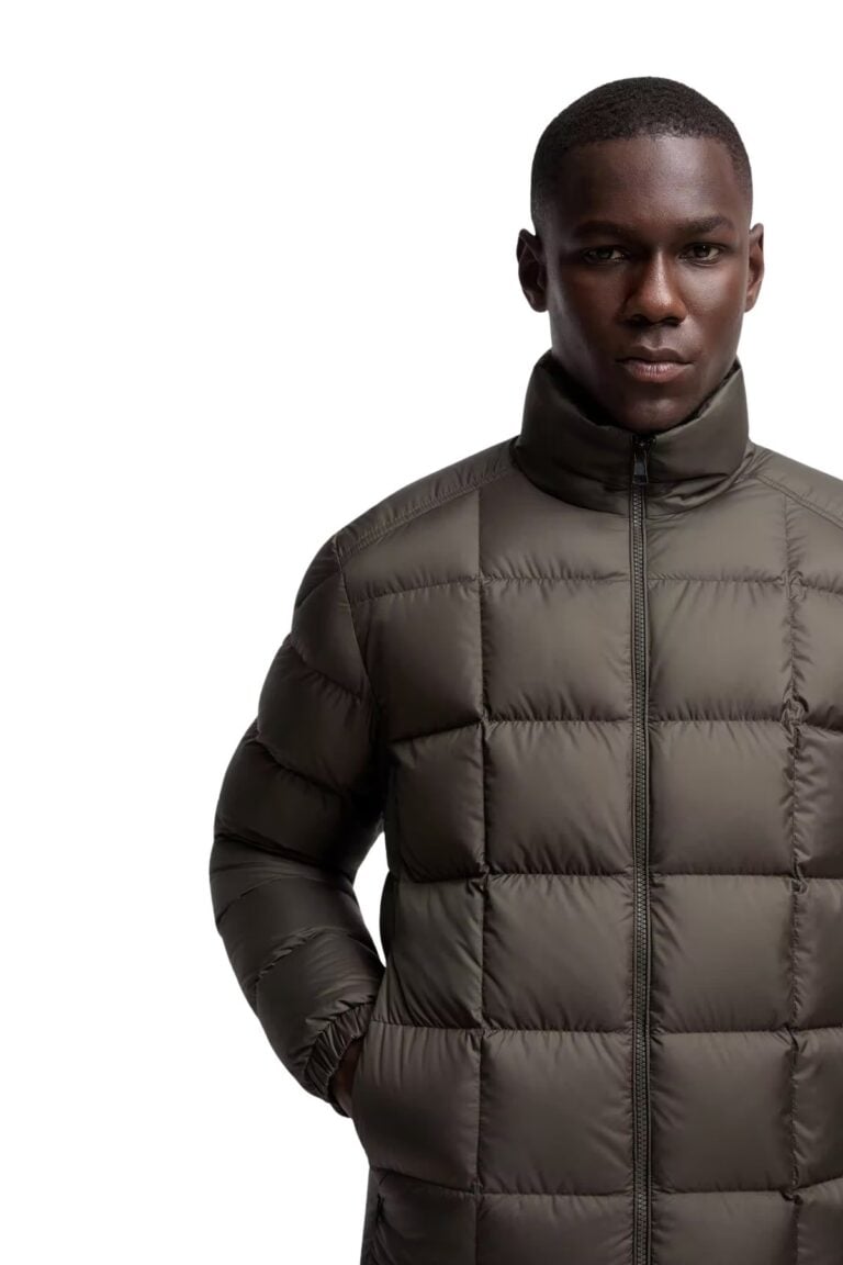 eglise-square-quilted-hooded-short-down-jacket-men-olive-green-moncler-5