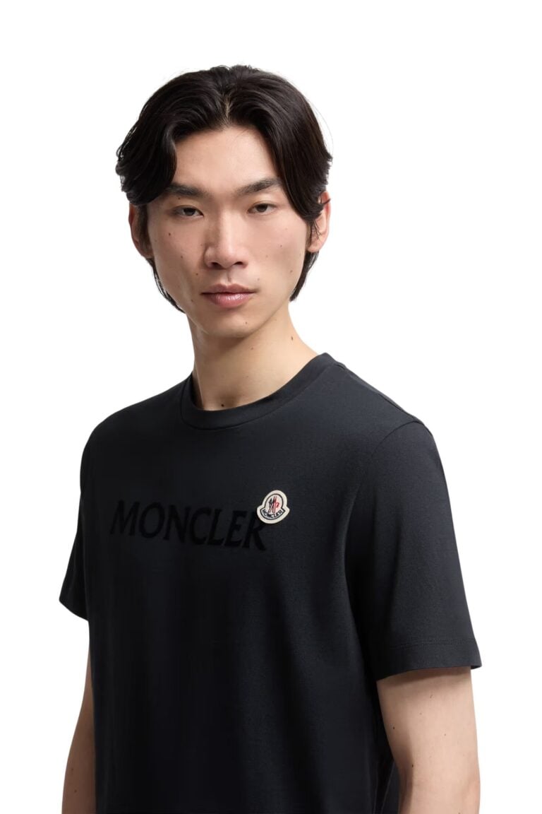flocked-logo-cotton-t-shirt-men-night-blue-moncler-1