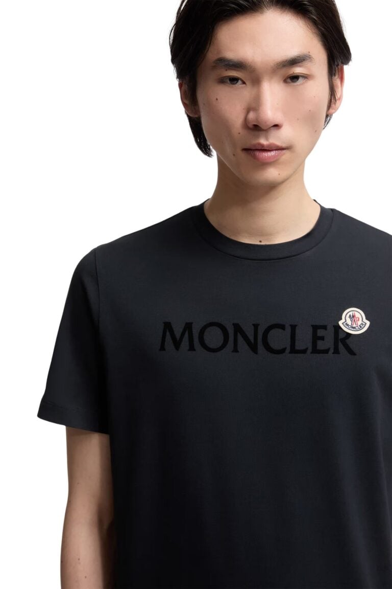 flocked-logo-cotton-t-shirt-men-night-blue-moncler-5