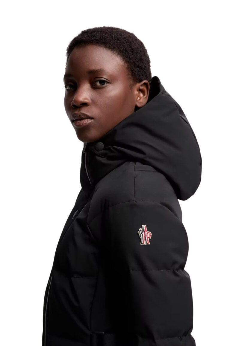 guyane-hooded-down-ski-jacket-black-moncler-1