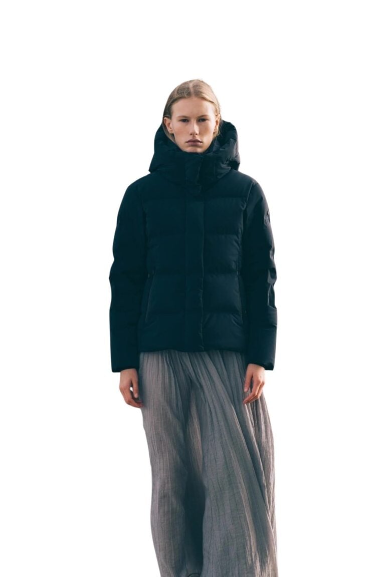 scandinavian_edition_echo_apex_navy-1_3fa58f5b-955c-4fea-9158-61532893a23f