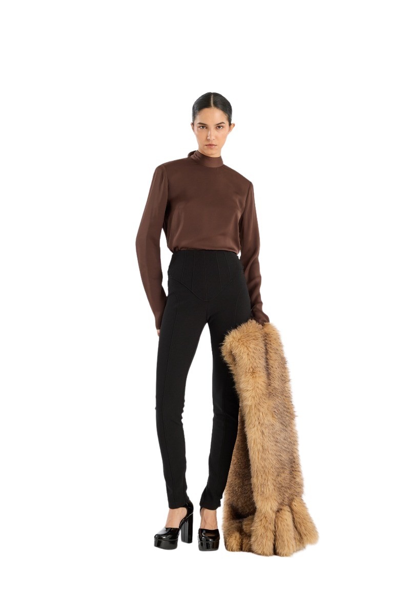 050225_rotate_ecom_rotate_1146432910_chicory_coffee_satin_drapy_back_top_model_2600_lr