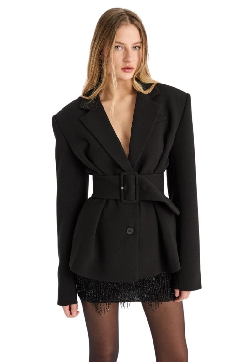 050225_rotate_ecom_rotate_114825100_black_suiting_belted_blazer_model_2477_lr