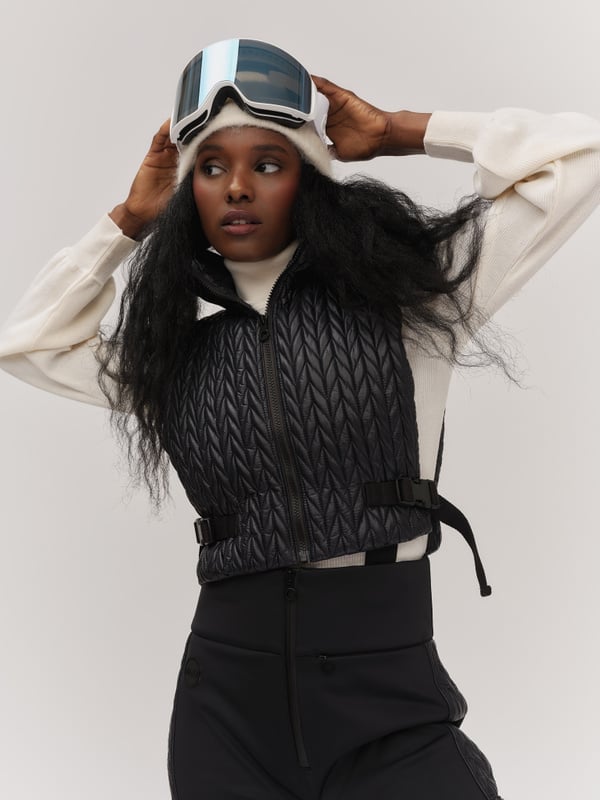 2353_f54319fc33-elvine-sport-pants_black-bonnie-braided-down-vest_black-ellaandil-googles_white_5