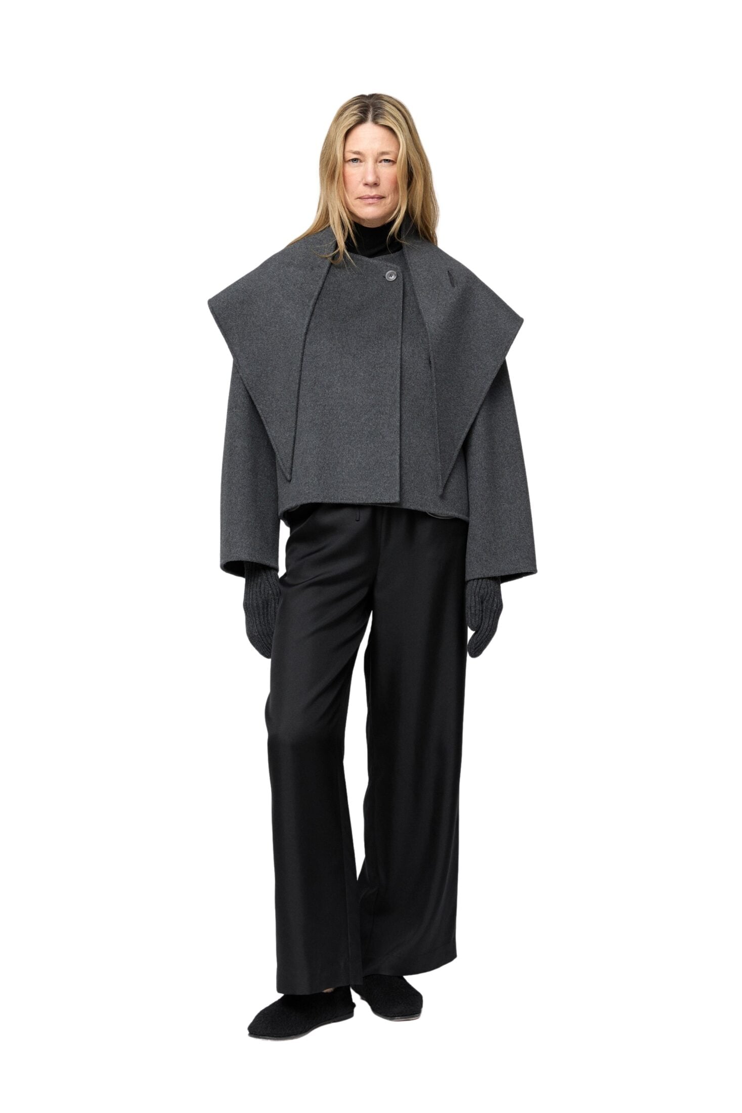 fwss_fall_2025_campaign_trine_hisdal_double_cocoon_jacket_charcoal_melange_double_rider_scarf_siena_drawstring_trousers_jet_black
