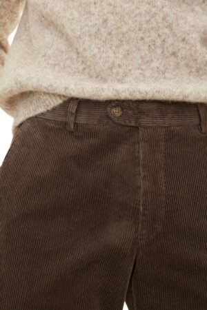 2432_oscar-jacobson_denz-trousers_baked-beige_51707548_466_extra2-custom