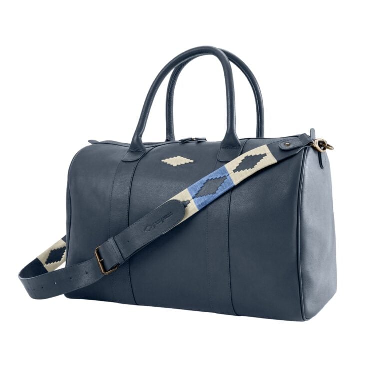 pampeano-travelbag-varon-leather-navy-cream-strap