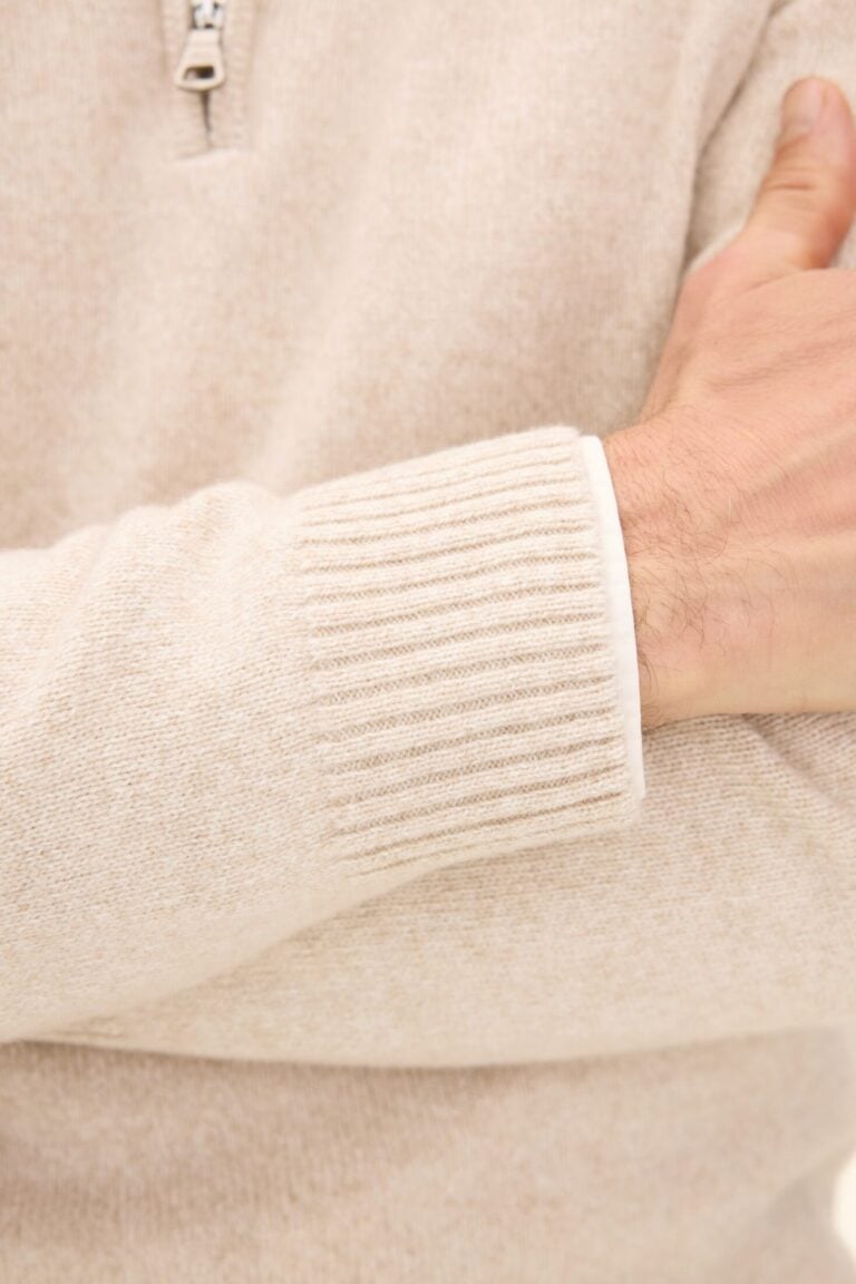 6587_oscar-jacobson_paul-half-zip_beach-beige_60662954_419_extra3-custom
