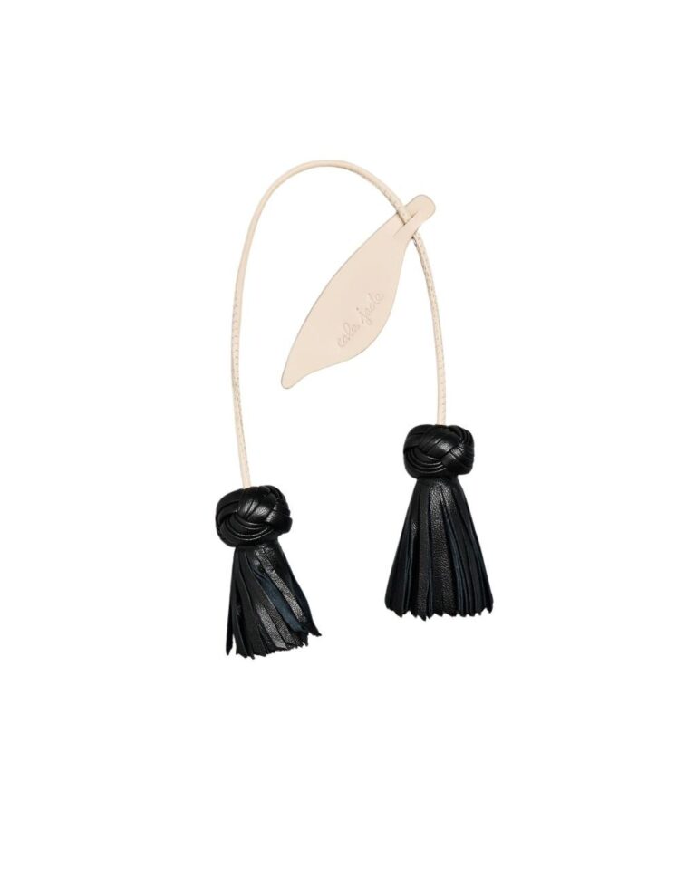 calajade_ss26_flowerduo_birch-black_100eur_1200nok_750dkk_