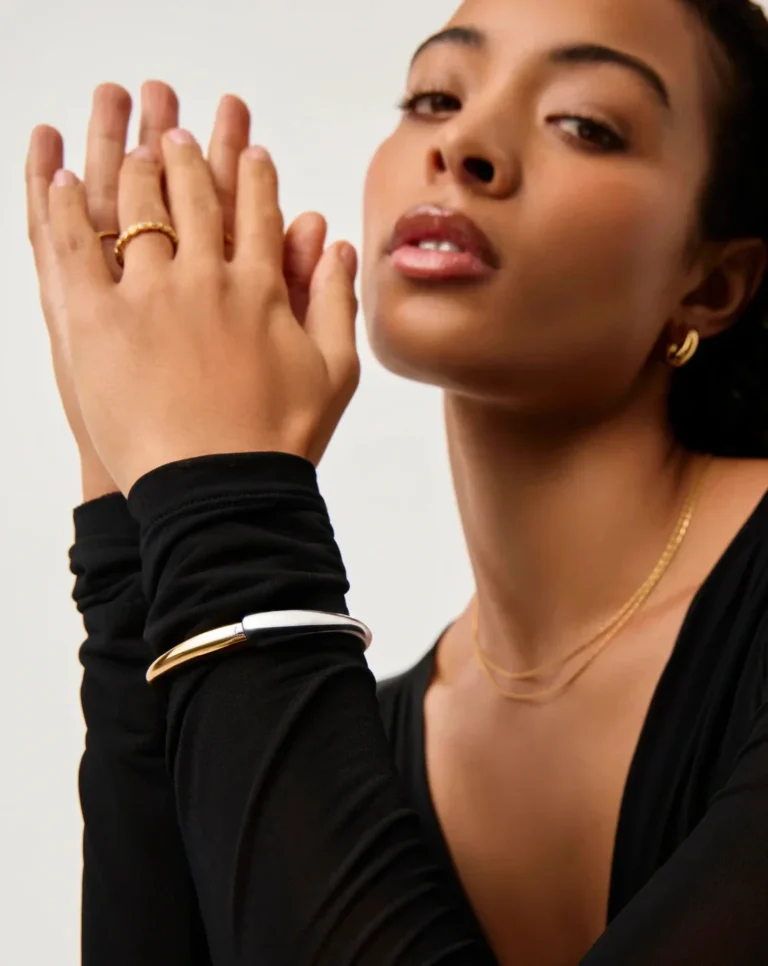 sculptural-ridge-hinged-bangle-mixed-metal-bracelets-missoma-671560