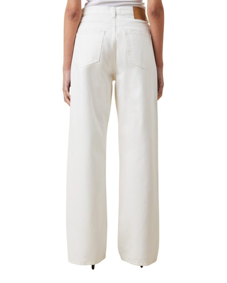 712_7e774b8241-bw017_belem_naturalwhite_2075