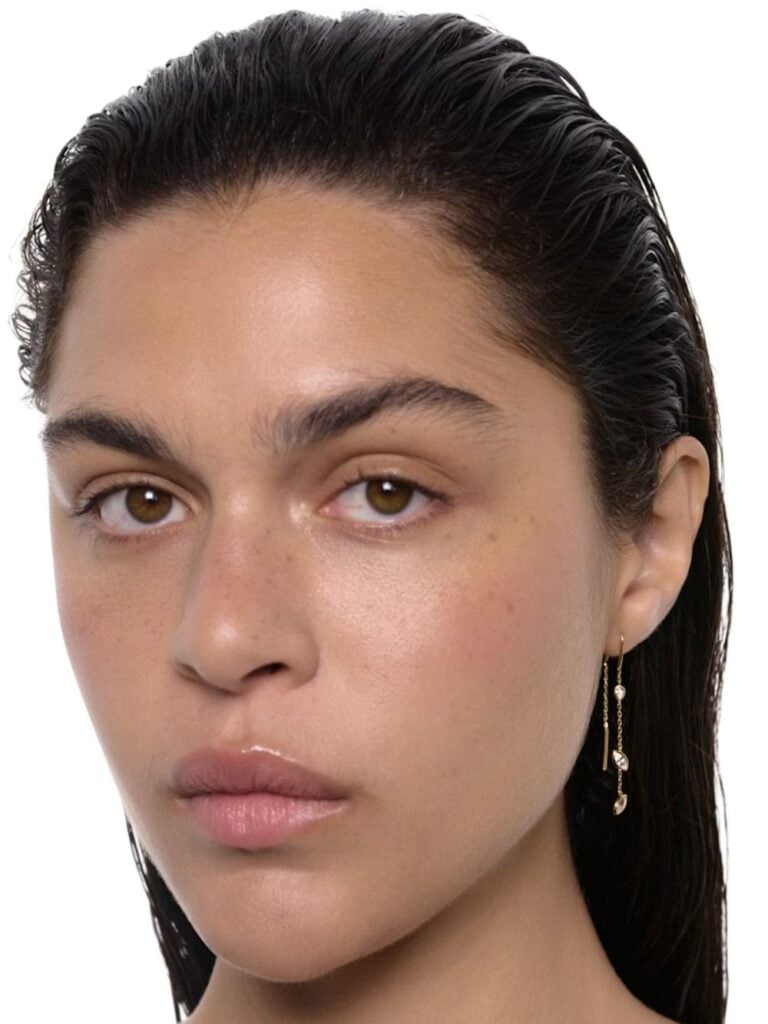 8160_a281154960-swift_earring_02_gold_v1_web-original