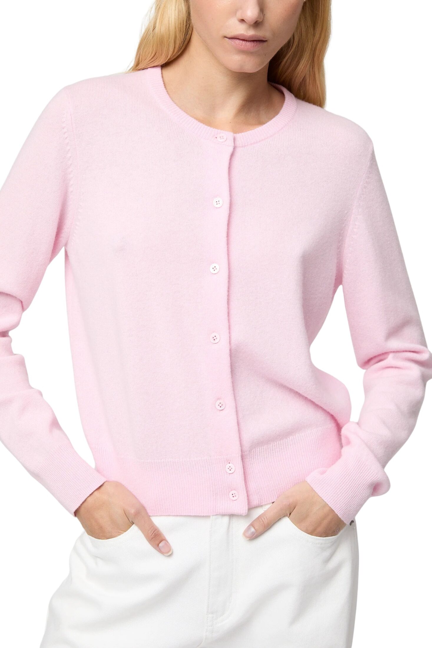 fwss_winter_2025_campaign_trine_hisdal_classic_wool_cardigan_ballet_pink_relaxed_wideleg_jeans_white