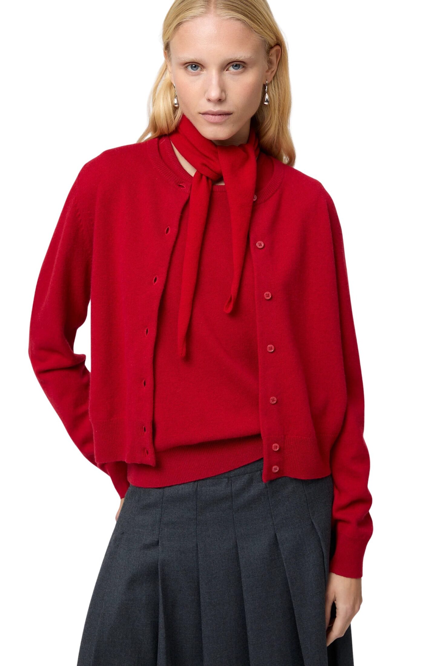 fwss_winter_2025_campaign_trine_hisdal_classic_wool_tank_crimson_red_wool_pleat_skirt_charcoal_grey_montmatre_skarf_crimson_red_classic_wool_cardigan_crimson_red_1