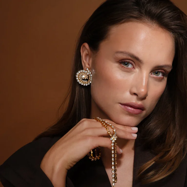 sia_necklace_0387b361-5315-4e2b-8b59-19170fb2434f