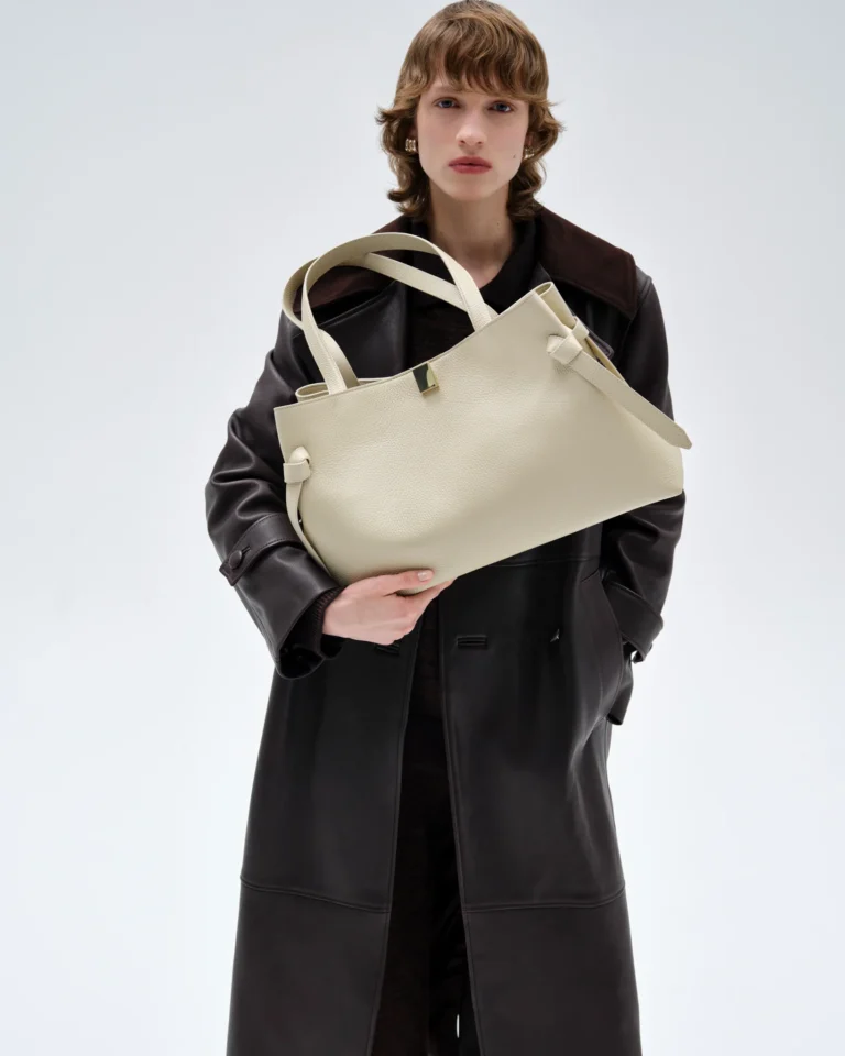 052025_VG_YUZEFI_ECOM-Shot_30_0017_2048x2048