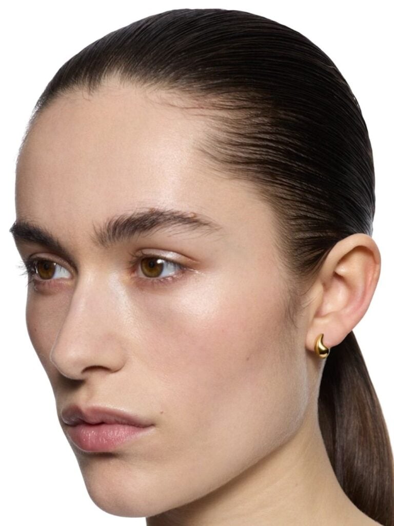 7093_7ab74e7771-6817_f6e7526775-sagene_trail_huggie_gold_960_720_crop-original-original