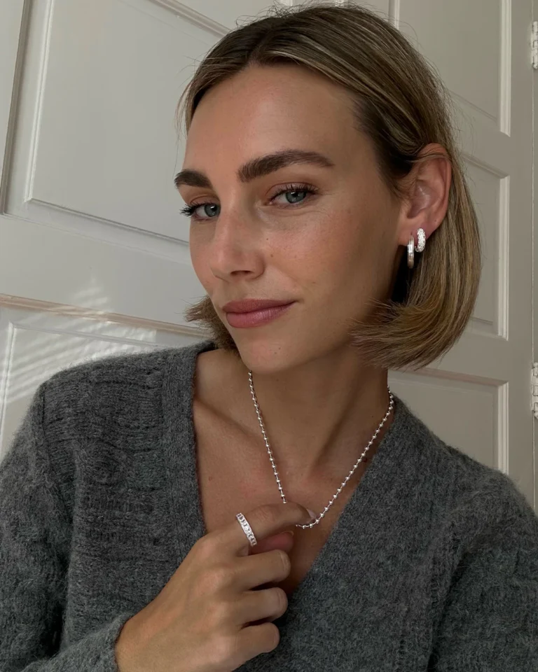 BoldGroovedHoopsLargeInstagram14x5