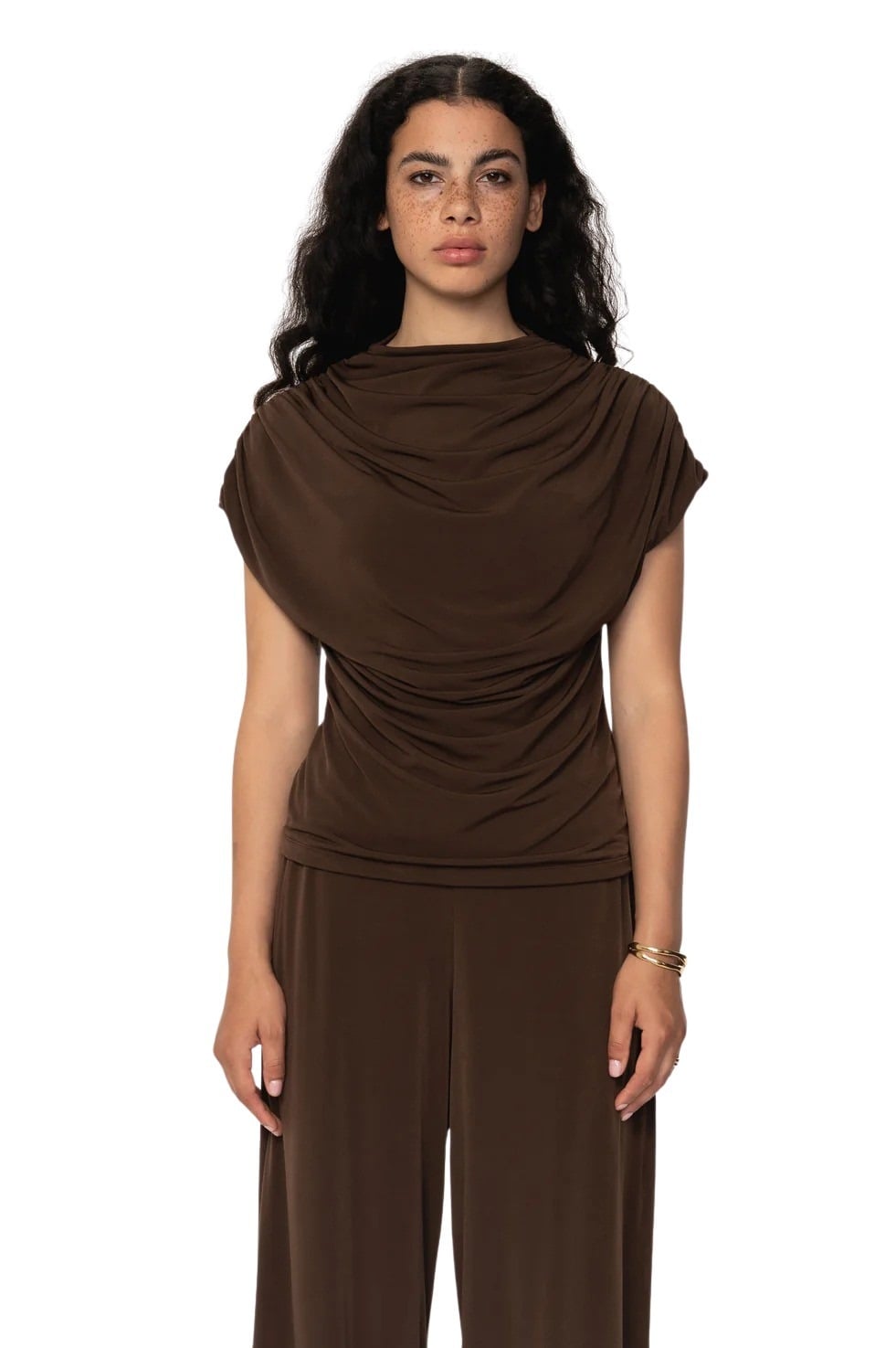 fw25_webshop_viveh_raza_mocha01