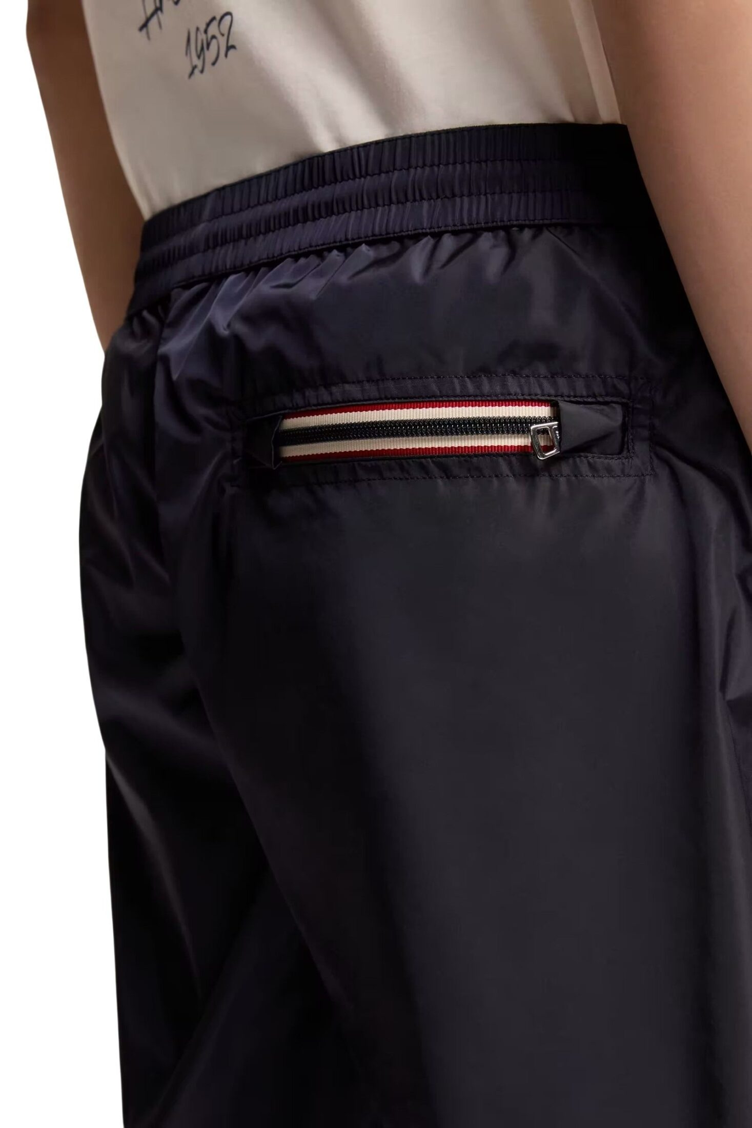 logo-patch-swim-shorts-men-navy-blue-moncler-5 logo-patch-swim-shorts-men-navy-blue-moncler-5