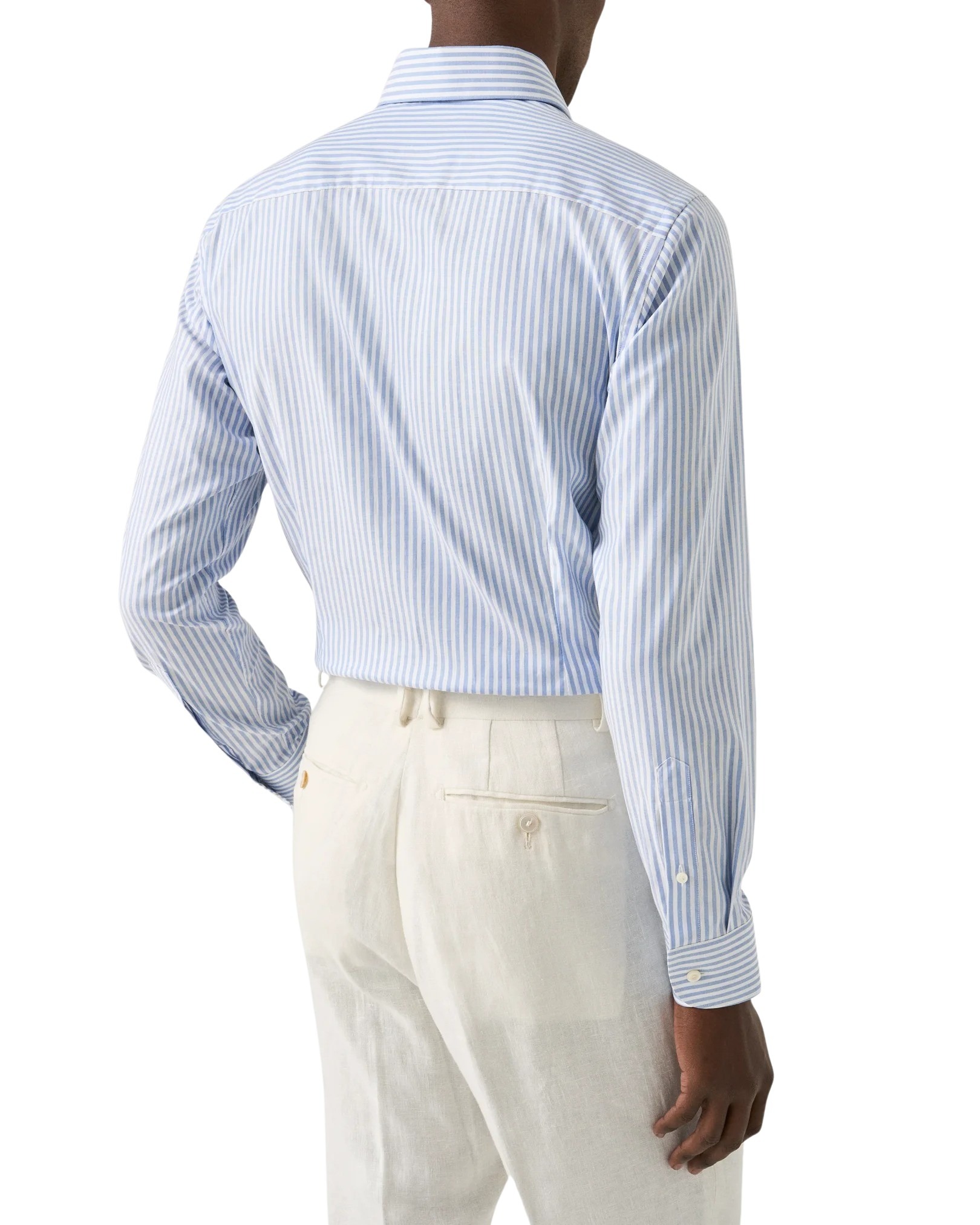 striped-signature-oxford-shirt-wide-spread-rounded_2025-12-09t145049624z striped-signature-oxford-shirt-wide-spread-rounded_2025-12-09t145049624z