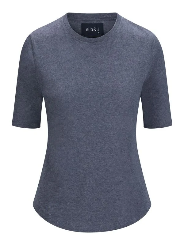 1801_d9f5b0d2b1-karina1