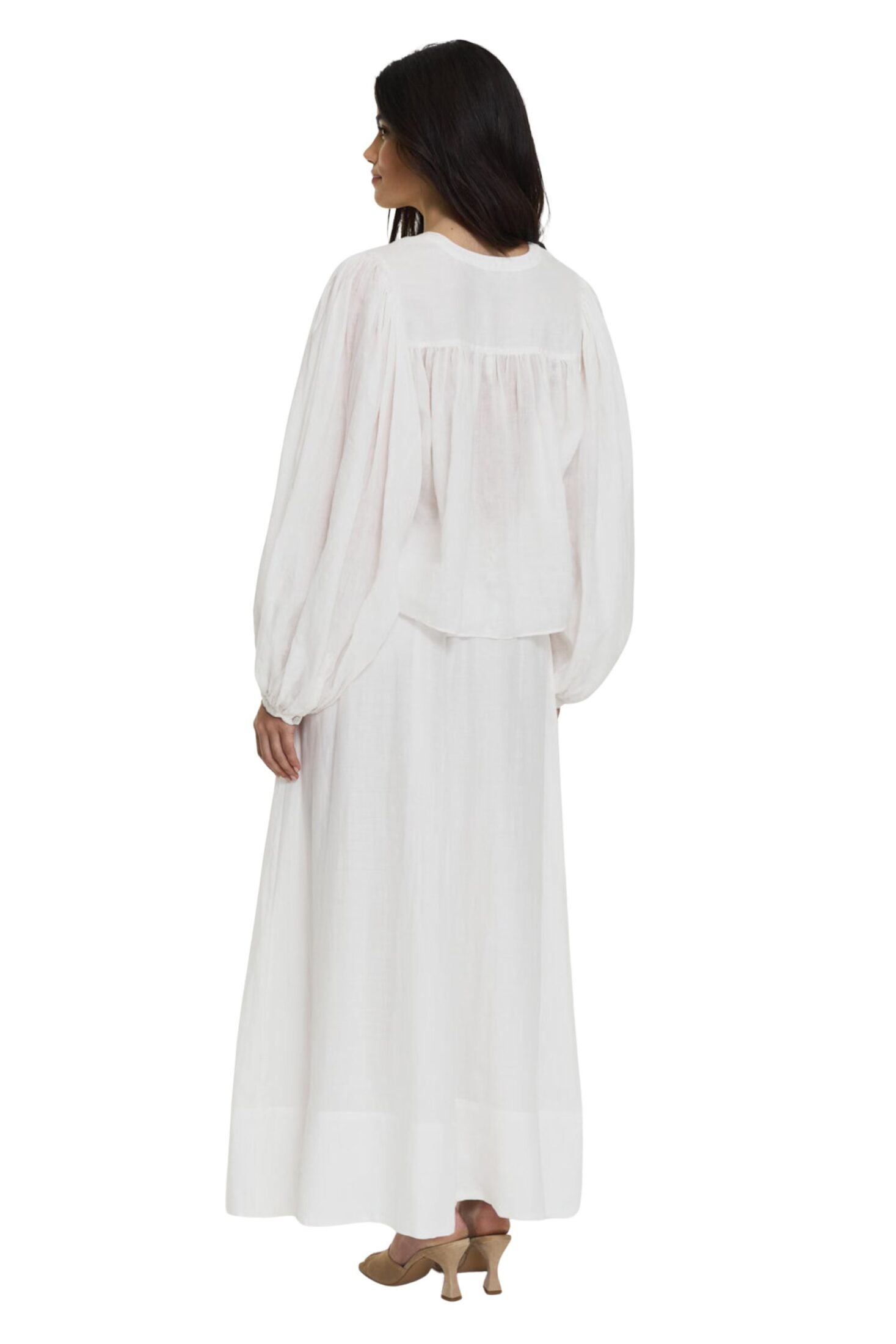 251217_ttday2_9140_leja_blouse_white_9139_eily_skirt_white_2656