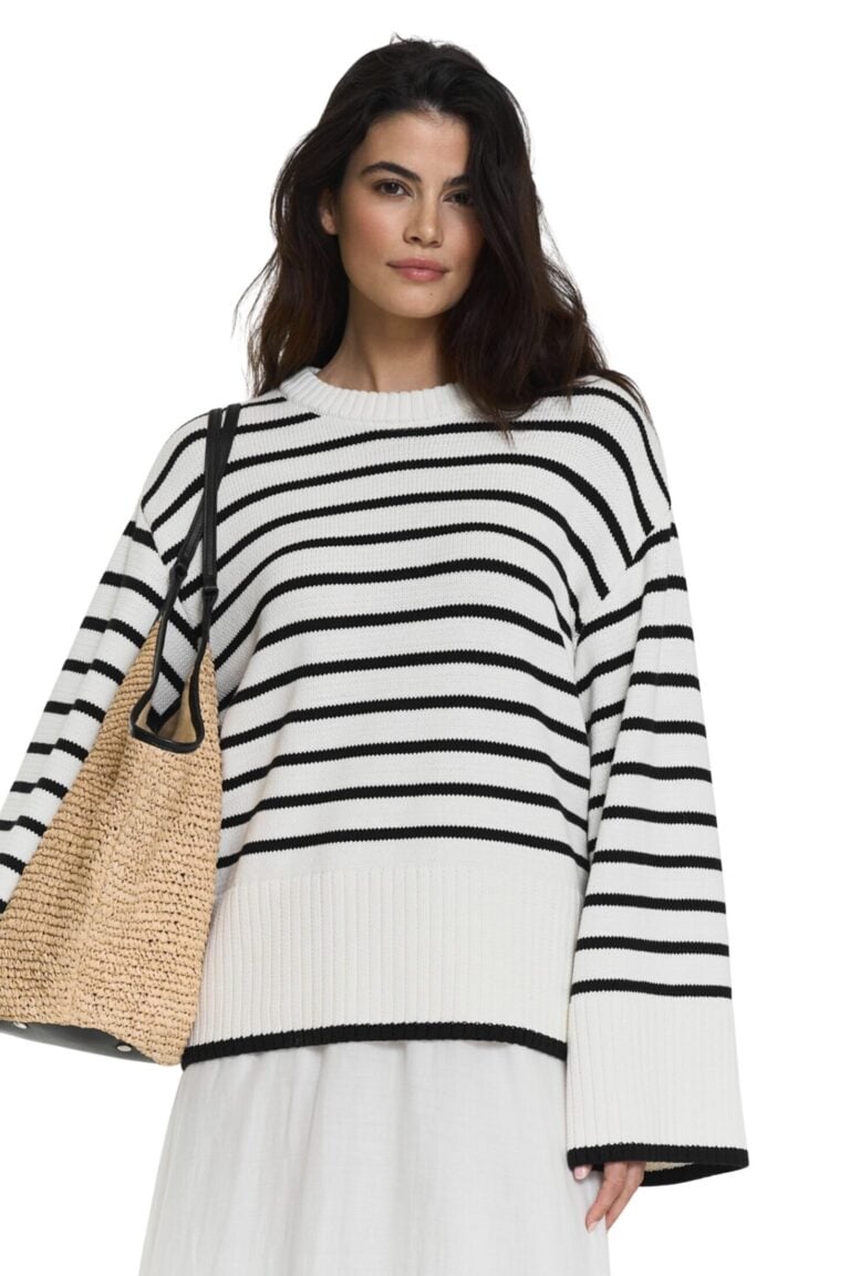 251217_ttday2_9205_adoni_knitted_sweater_black_stripe_2690-1