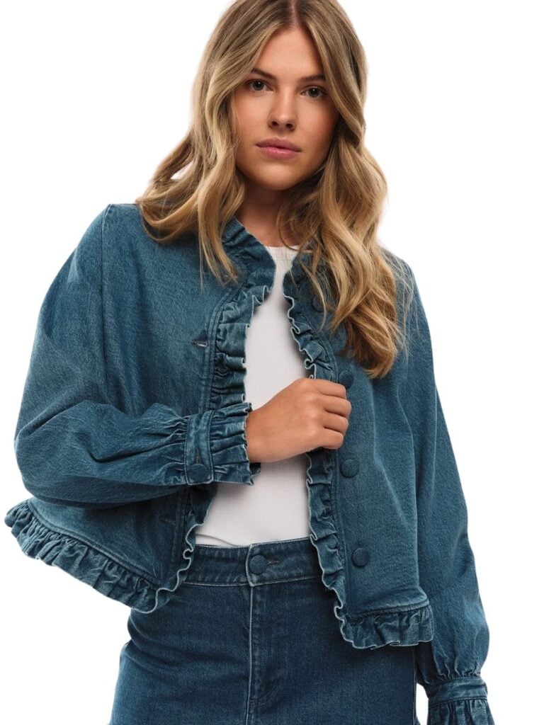 2540_f7e092c7f6-betty-denim-jacket-medium