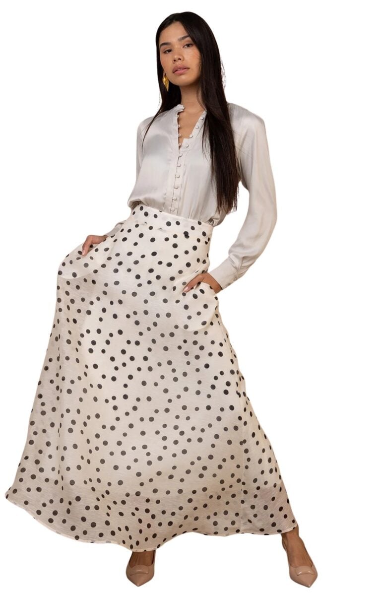 5yet420a_ivory_l_471f598d-90cc-4c78-a32b-35ced734674d_1080x1680