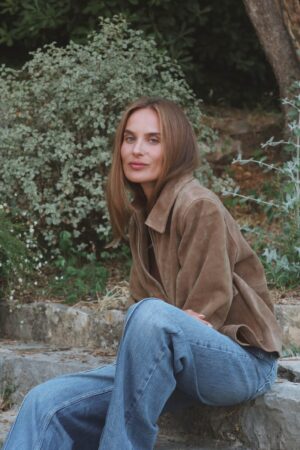 9156_minella_suede_jacket_taupe-9167_cella_jeans_dkbluewash6
