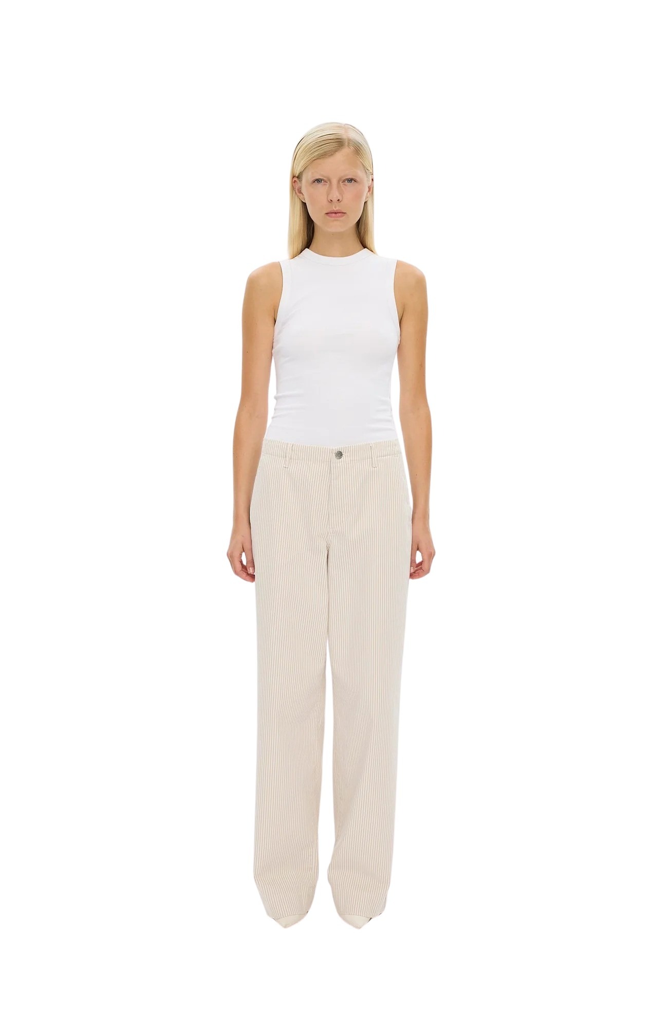 ericafv_825-oat_milk_stripe-40818-31310_model ericafv_825-oat_milk_stripe-40818-31310_model