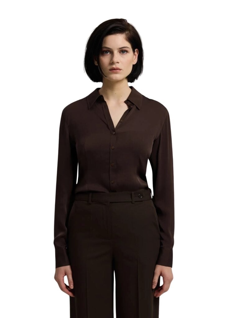 lilith_065_5968b532-1144-437f-ba06-7c8883d73a34