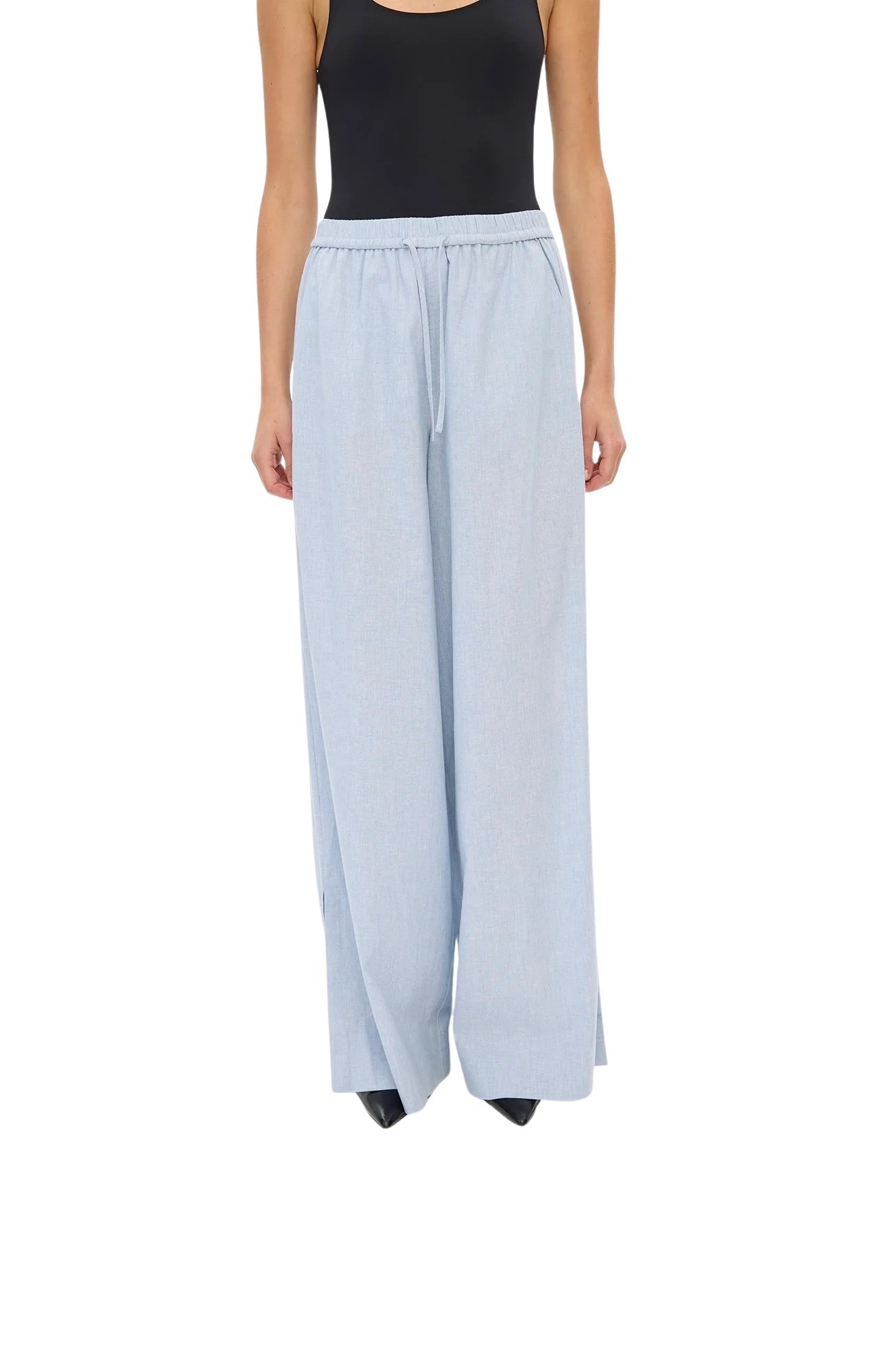 paulafv_113-light_blue_linen-40891-31304_front paulafv_113-light_blue_linen-40891-31304_front