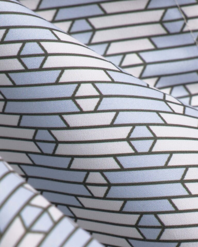 12484576-3