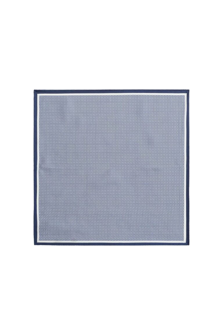 8680_oscar-jacobson_handkerchief_summer-sky-blue_66501765_277_extra1-custom