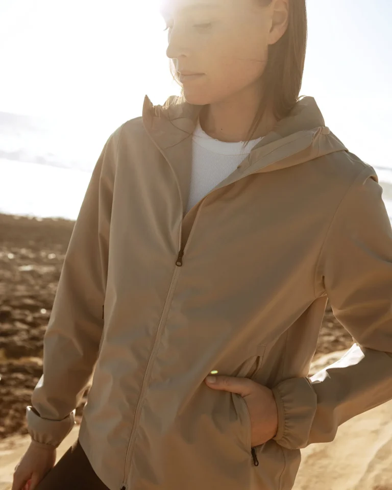 Scandinavian-Edition-Veil_-Khaki-1