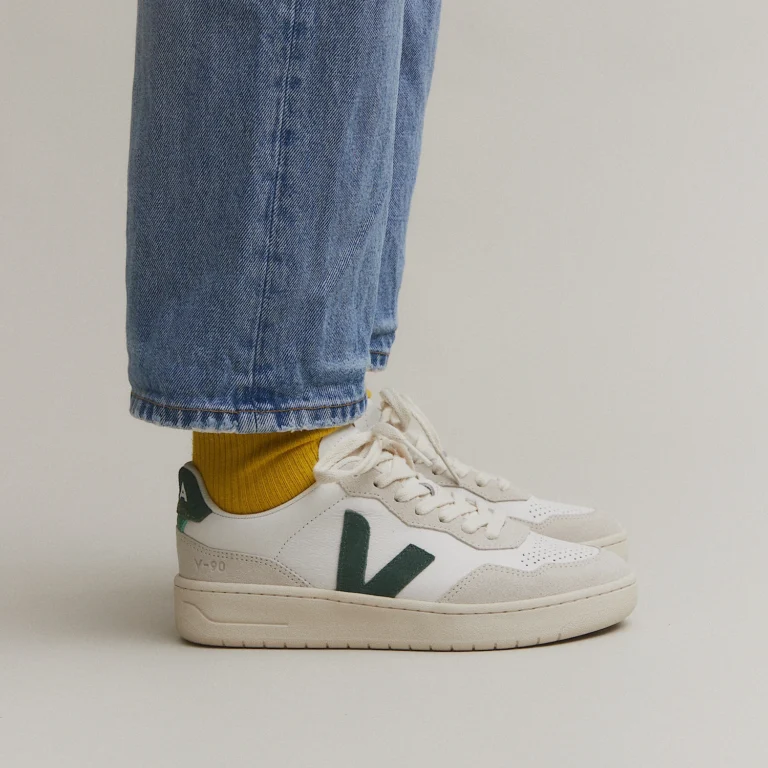 veja-sneakers-v-90-ekologisk-laer-hvit-vd2003384_4