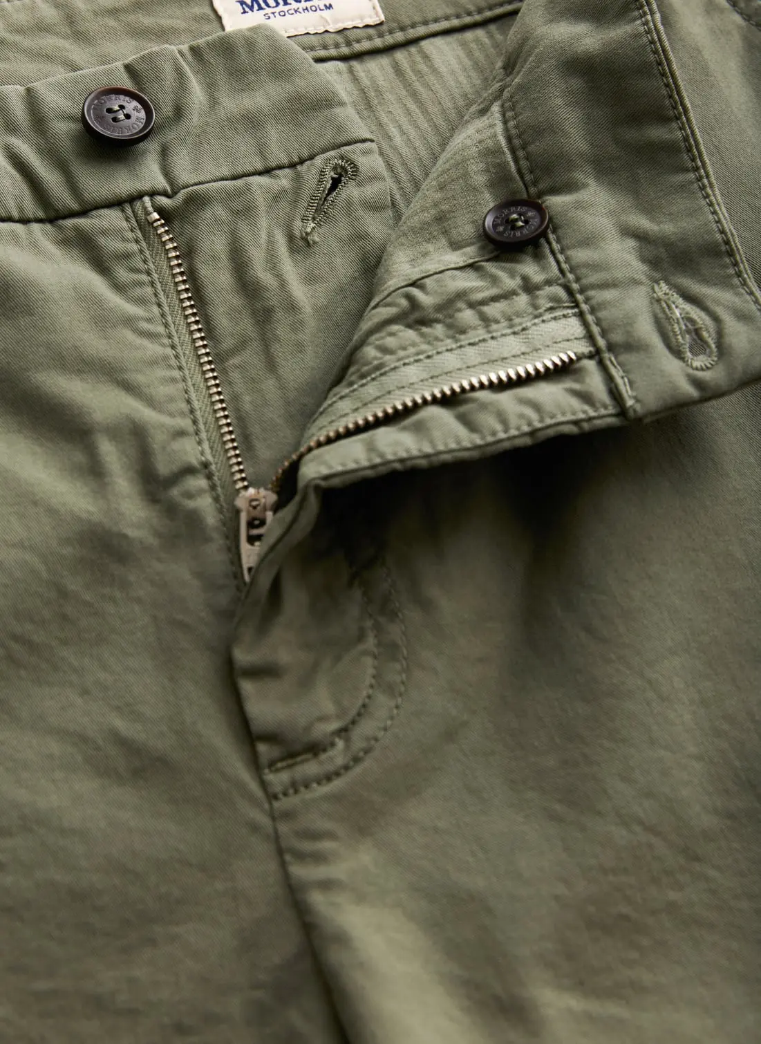 2787_05272c24c2-750228-jeffrey-summer-chino-shorts-7-22-75-olive-5-medium 2787_05272c24c2-750228-jeffrey-summer-chino-shorts-7-22-75-olive-5-medium